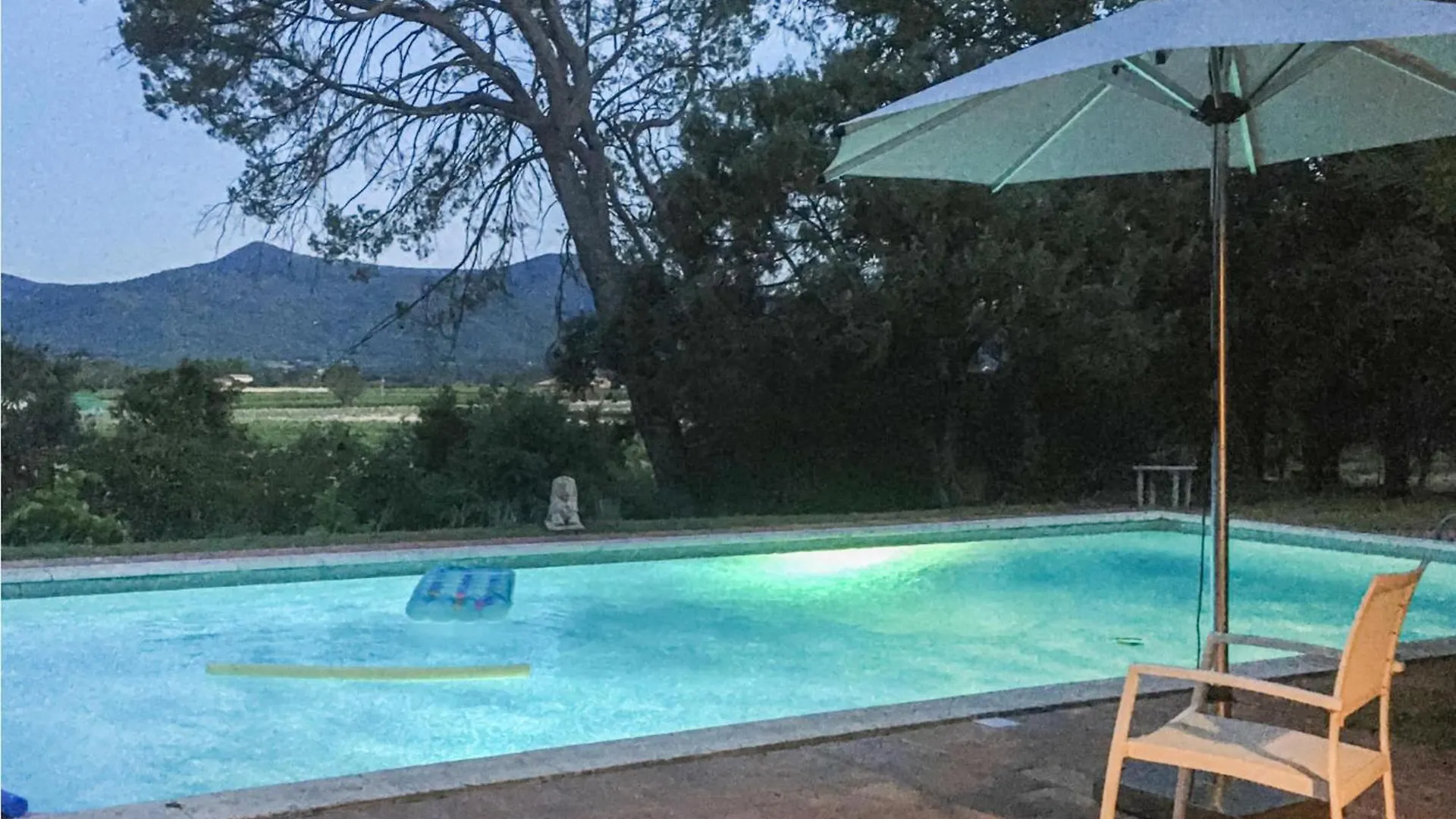 5 Bedroom Lovely Home In Gonfaron France