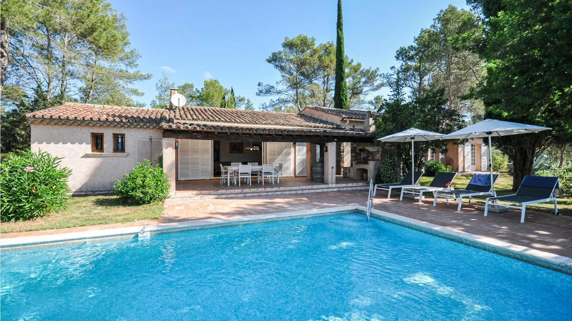 5 Bedroom Lovely Home In Gonfaron