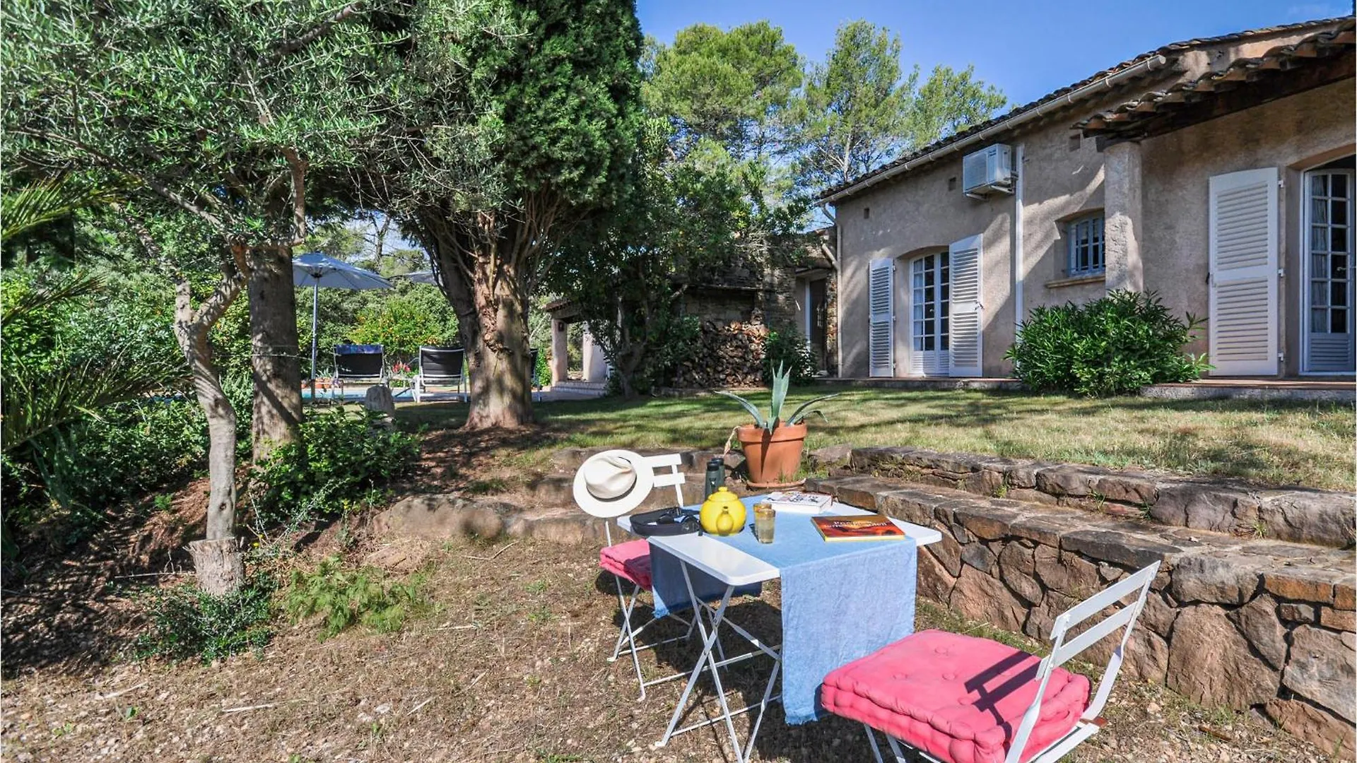 Holiday home 5 Bedroom Lovely Home In Gonfaron France