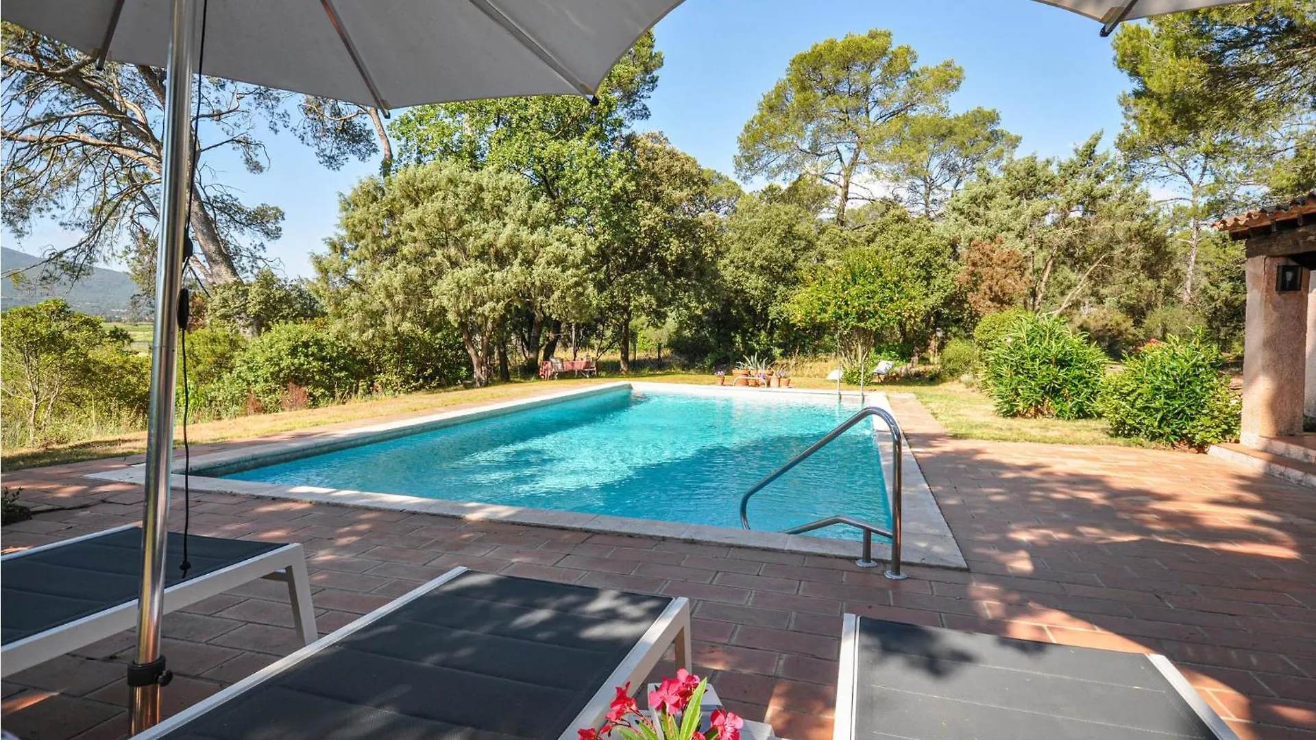Holiday home 5 Bedroom Lovely Home In Gonfaron